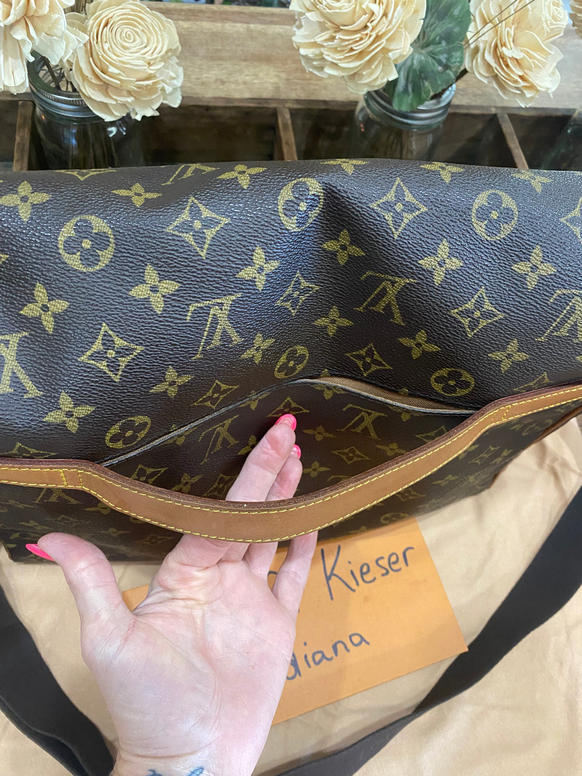 Abbesses Messenger Bag