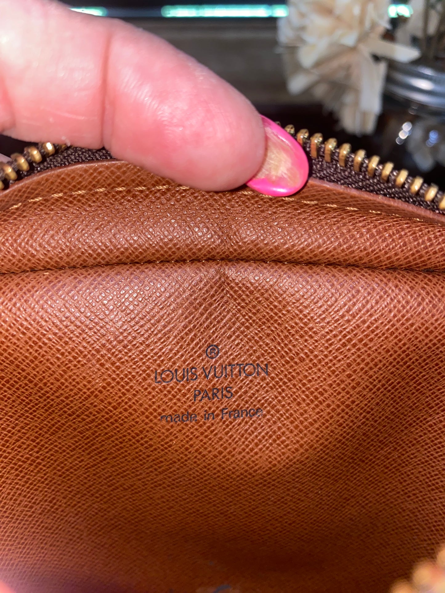 Amazone Crossbody