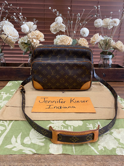 Nile Crossbody