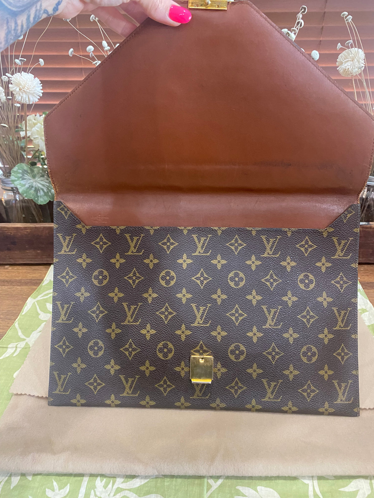 Vintage Poche Plate Envelope Document Clutch