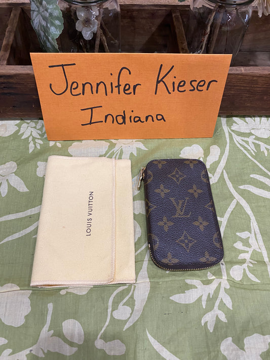 6 Key Zip Around Pouch