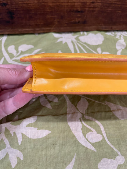 Toiletry 15 (Epi leather in Tassil Yellow)