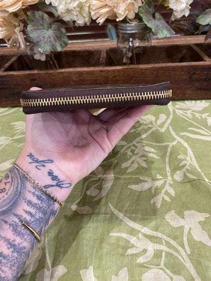 Daily Organizer Long Wallet