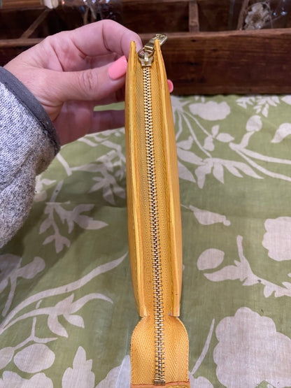 Toiletry 15 (Epi leather in Tassil Yellow)