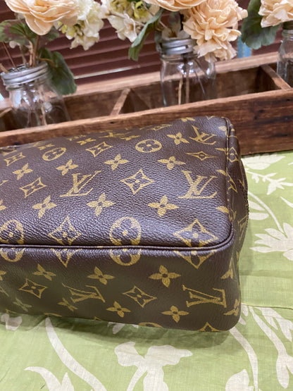 Vintage Trousse 28