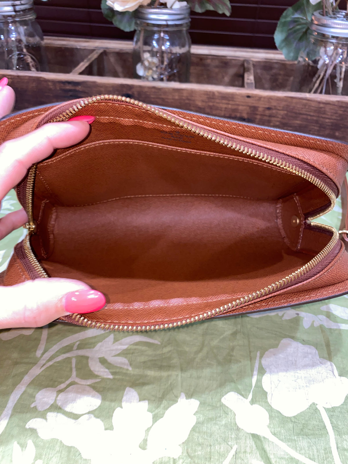 Orsay Clutch