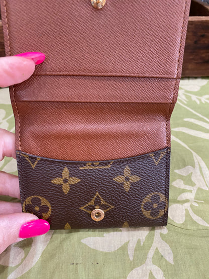 Ludlow Coin Case
