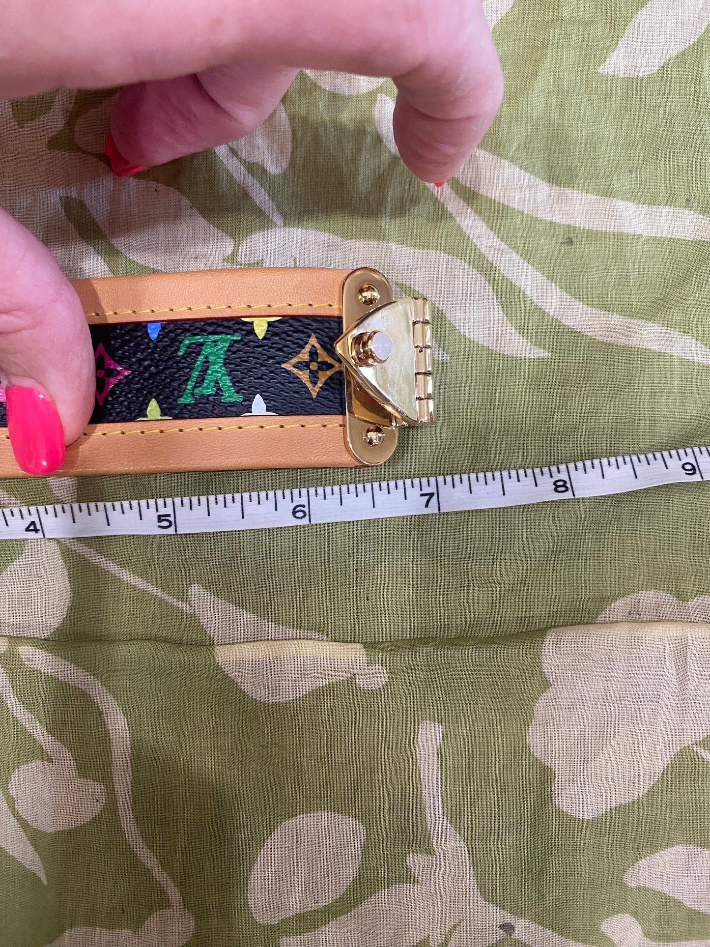 S Lock Cuff Bracelet in Black Multicolor