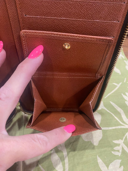 Daily Organizer Long Wallet