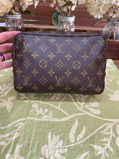 Vintage Trousse 23
