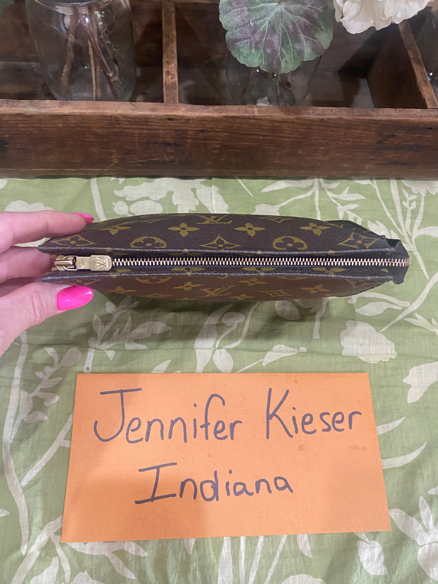 Vintage Toiletry 19