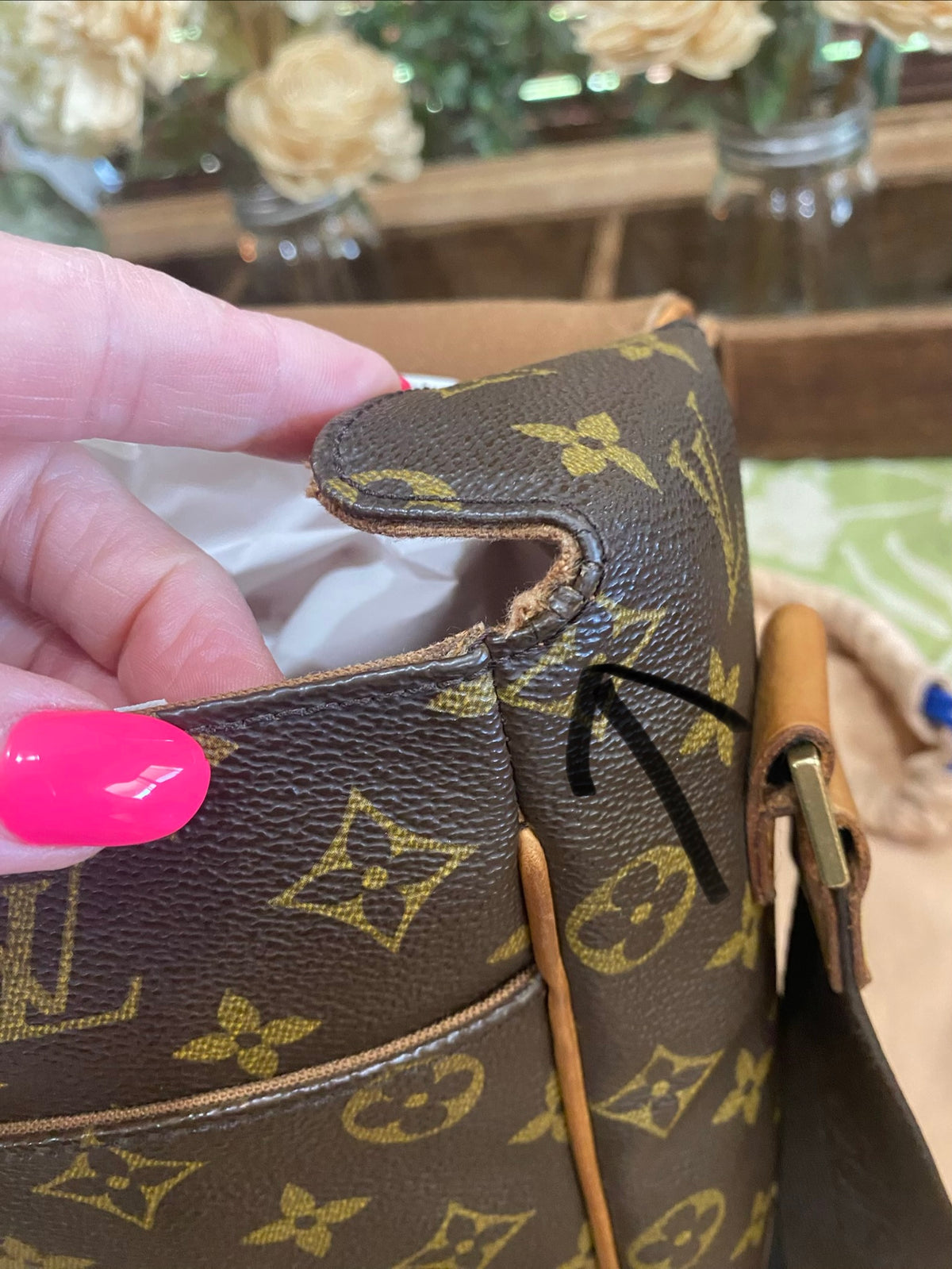 Abbesses Messenger Bag
