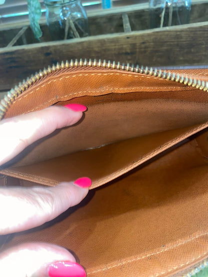 Orsay Clutch