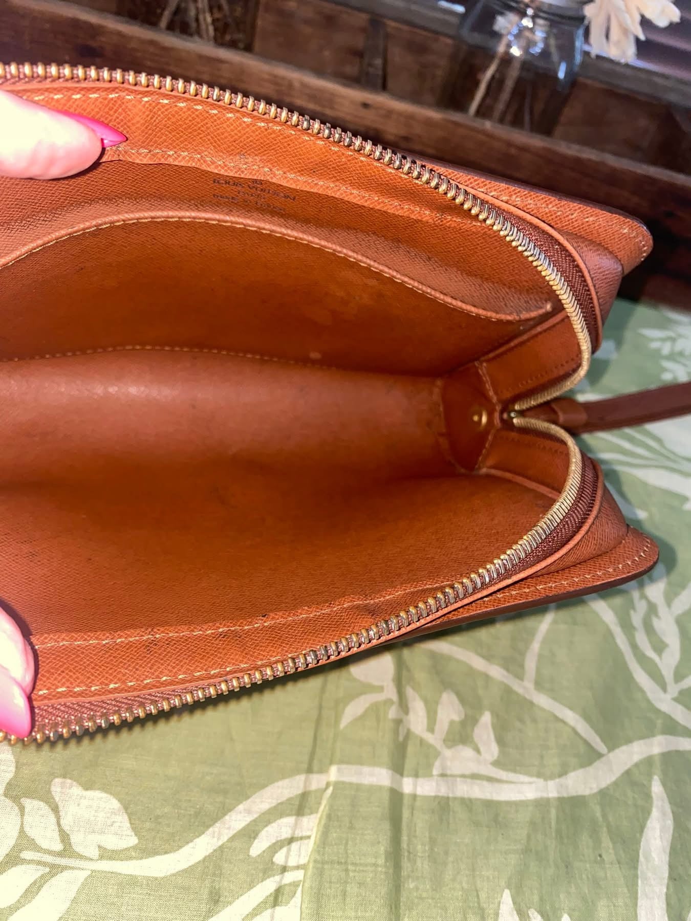 Orsay Clutch