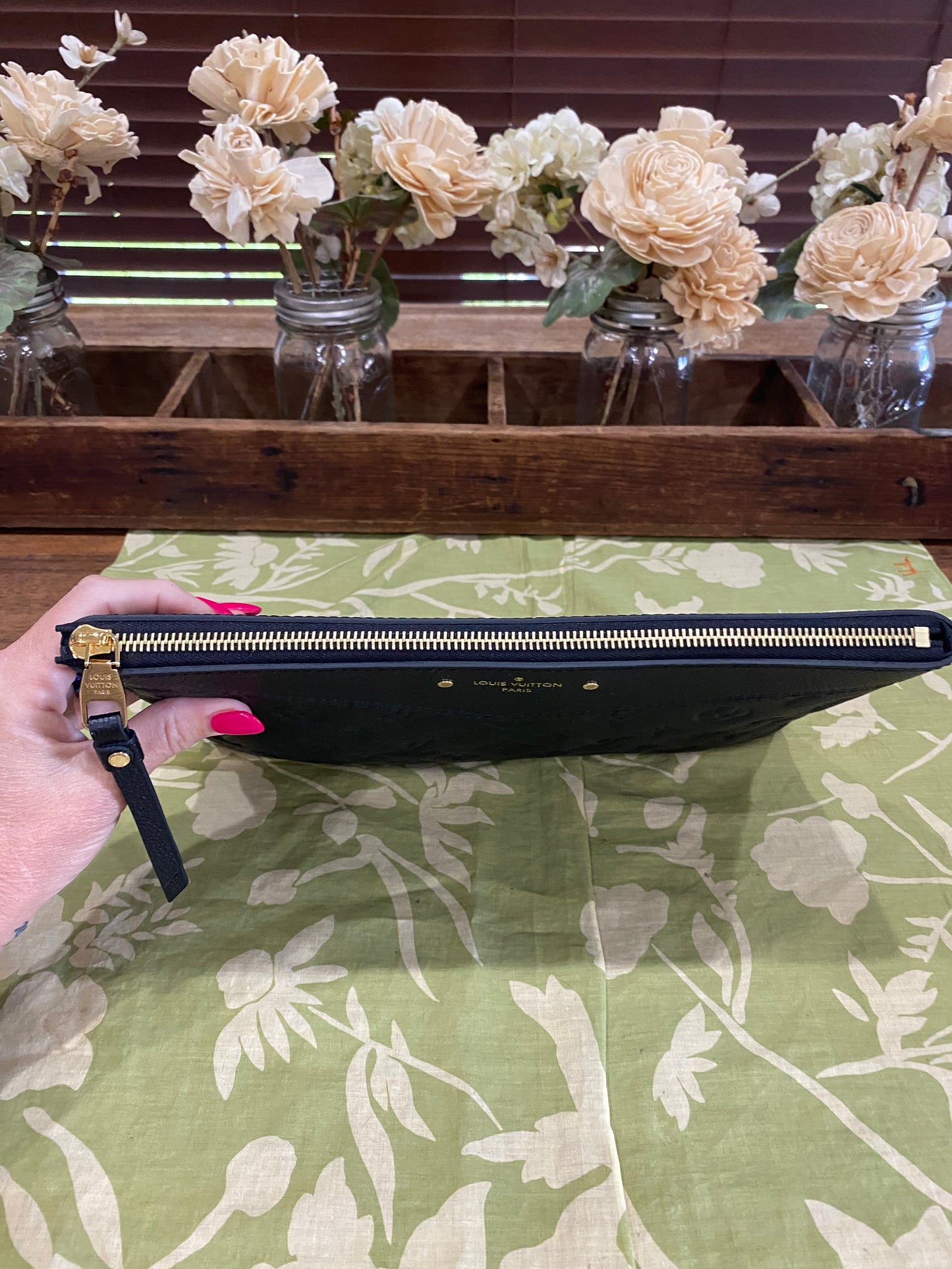Daily Pouch in black Noir Empreinte