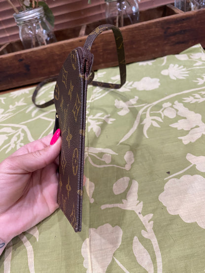Vintage Pochette Secret Shoulder Bag