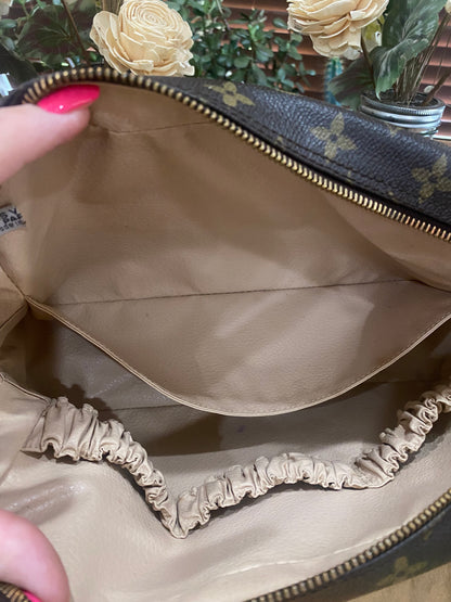 Vintage Trousse 28