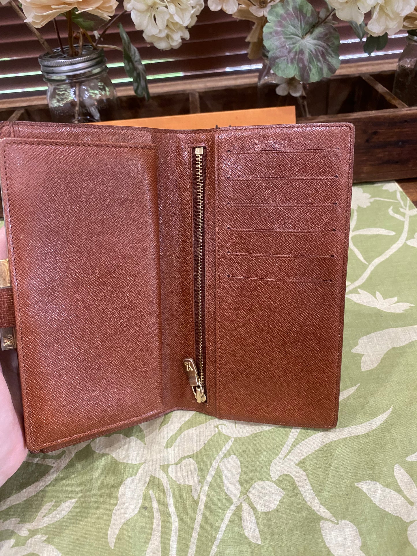 Vintage Kisslock Long Wallet