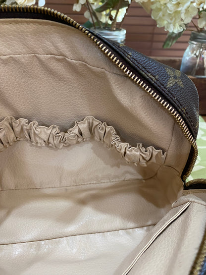 Vintage Trousse 23
