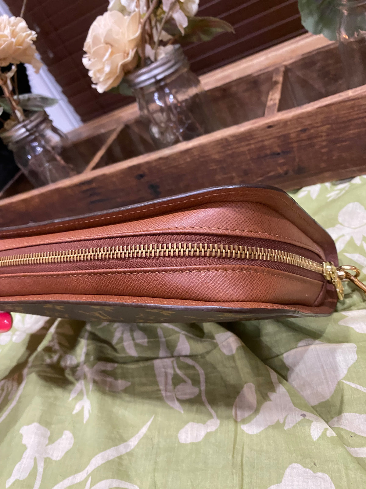 Orsay Clutch