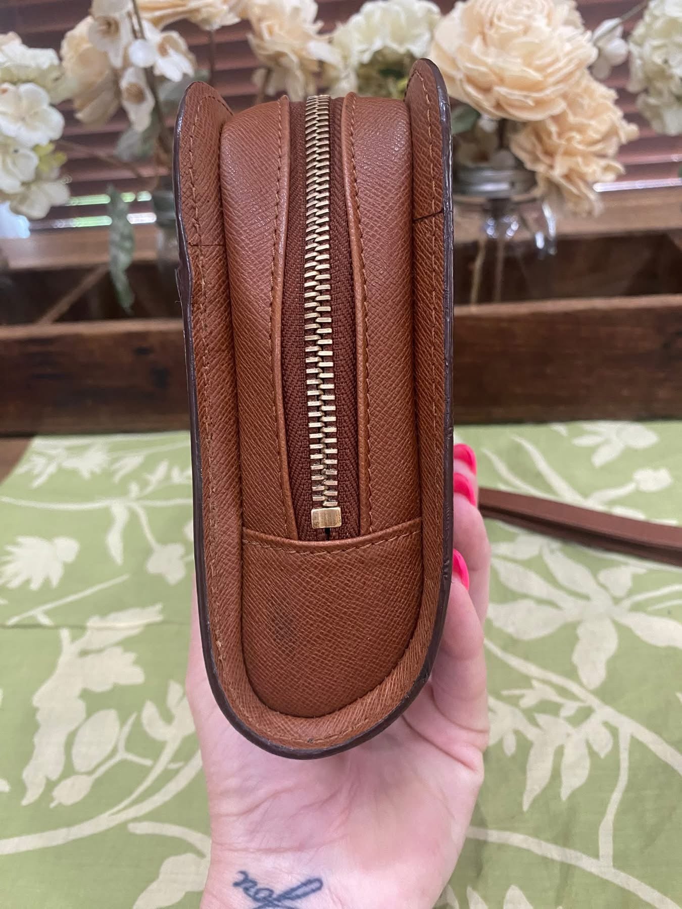Orsay Clutch