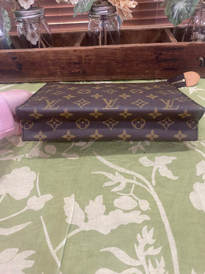 Vintage Toiletry 26