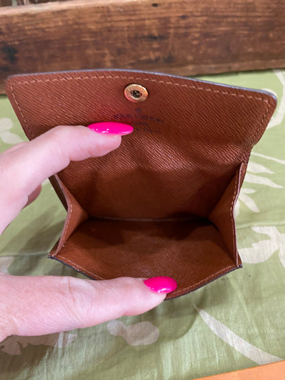 Ludlow Coin Case
