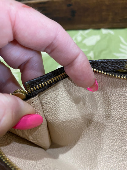 Bucket Pouch GM- comes with original wristlet strap