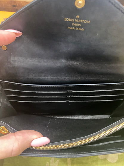 New Wave Calf Leather Long Wallet Wristlet (Noir)