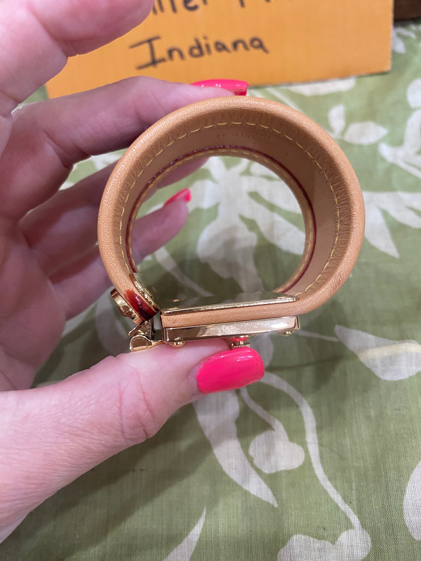 S Lock Cuff Bracelet in Black Multicolor