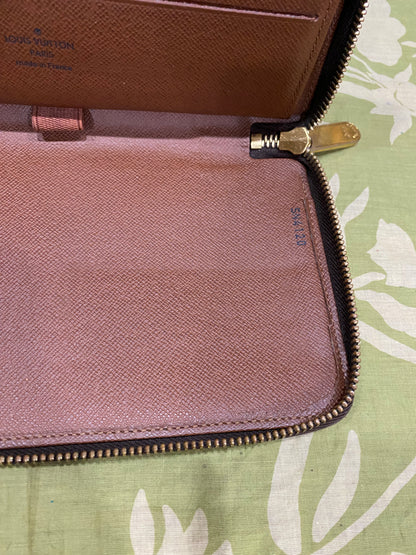 Zippy Organizer Wallet