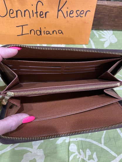 Zippy Organizer Wallet