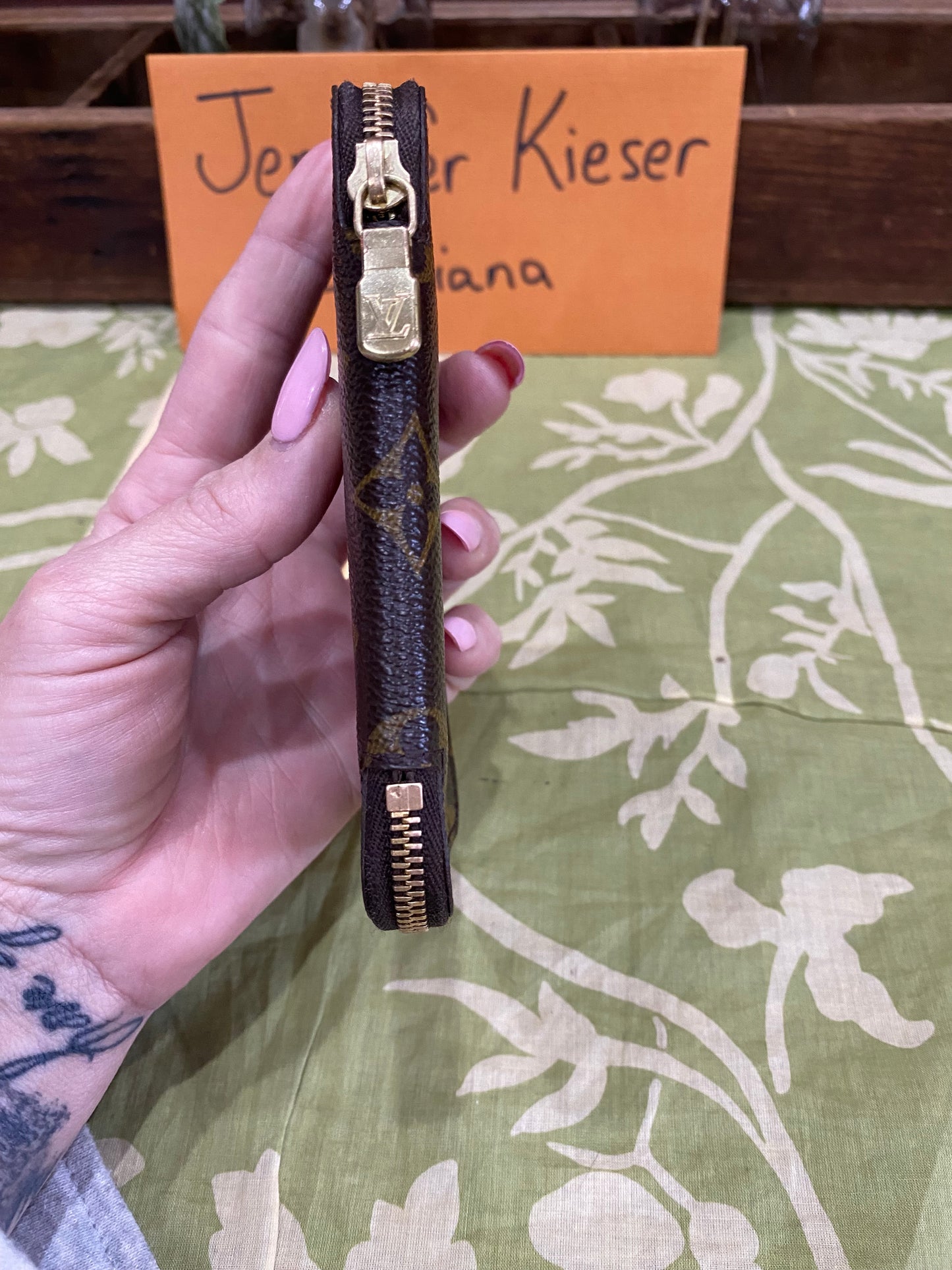 6 Key Zip Around Pouch