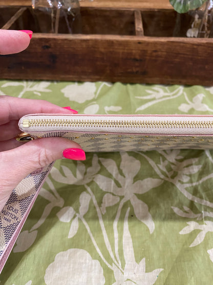 City Pouch- studded DA print with removable wristlet strap