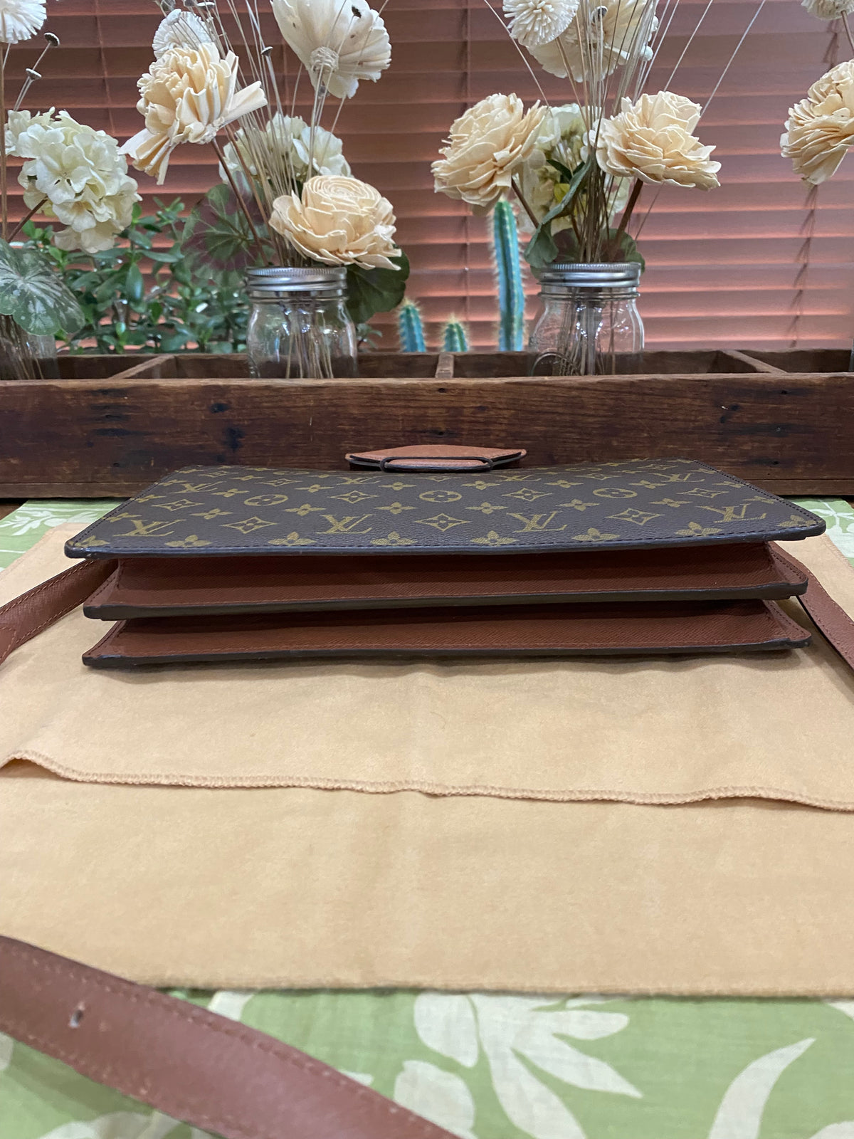 Vintage Courcelles Crossbody