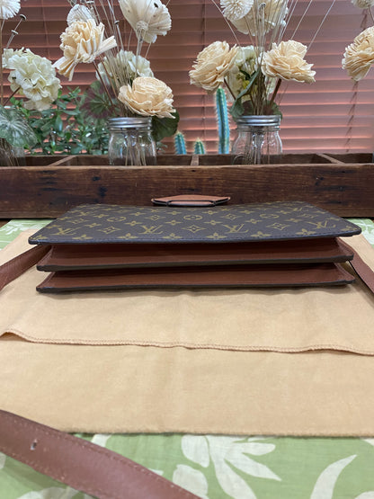 Vintage Courcelles Crossbody