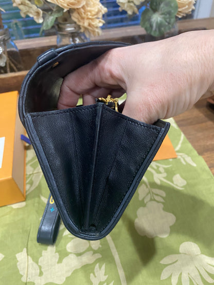 New Wave Calf Leather Long Wallet Wristlet (Noir)