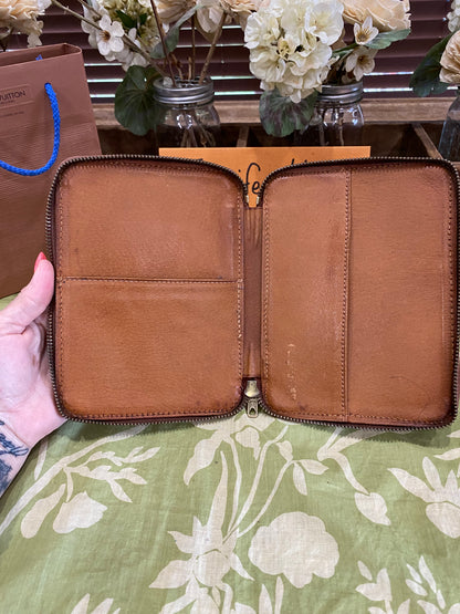 Vintage Zip Around Passport Cover