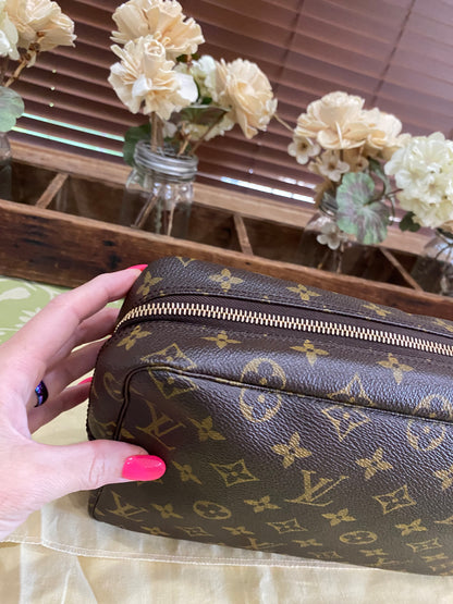 Vintage Trousse 28