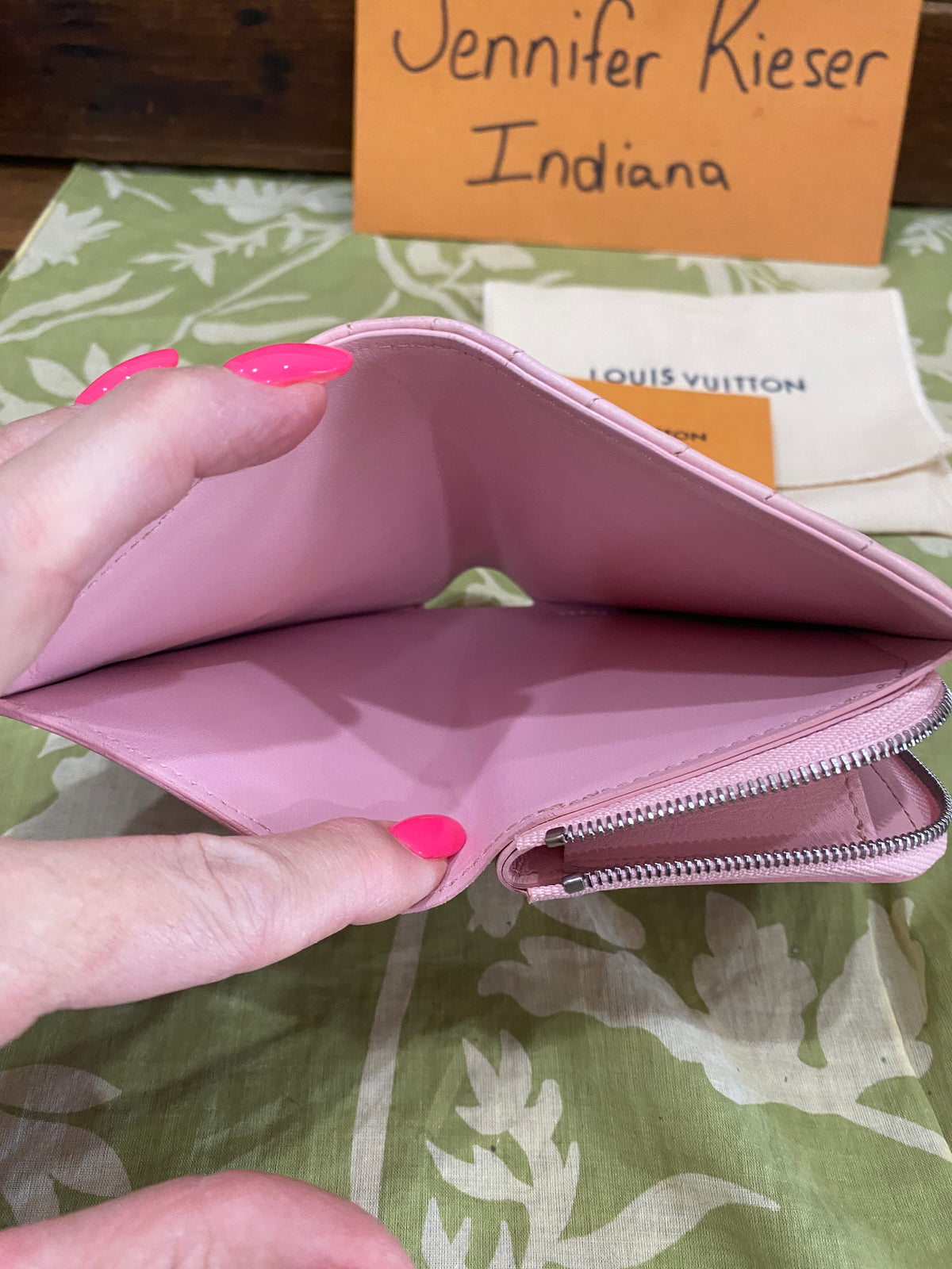 New Wave Calf Leather Compact Wallet in Rose Ballerine