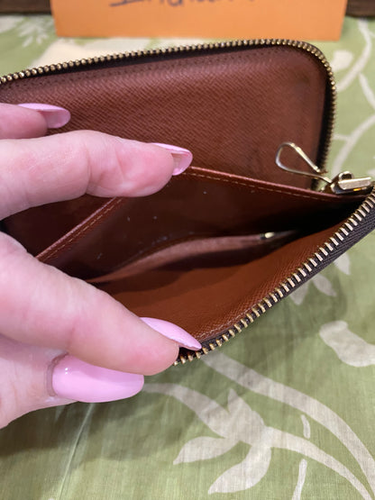 6 Key Zip Around Pouch