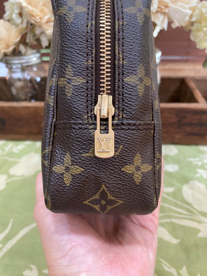 Vintage Trousse 23