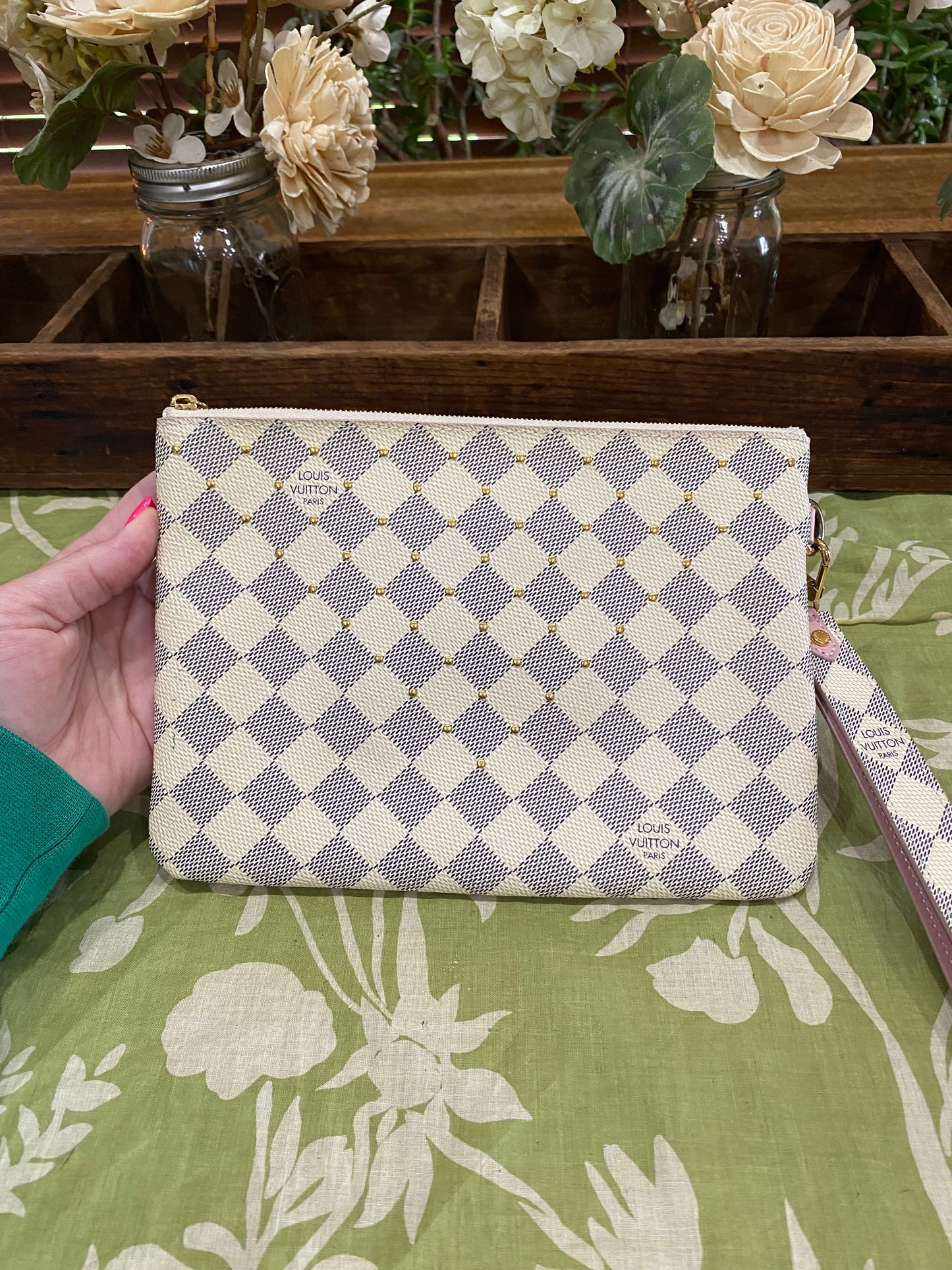 City Pouch- studded DA print with removable wristlet strap