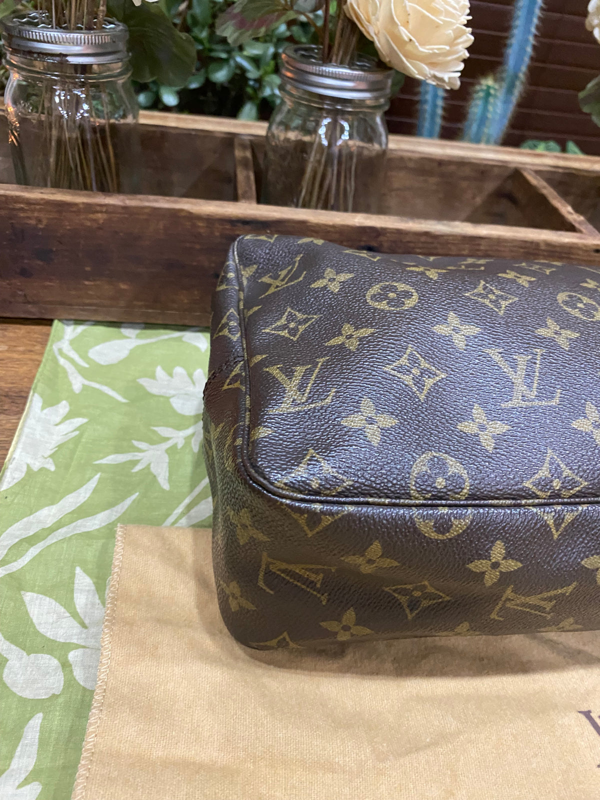 Vintage Trousse 28
