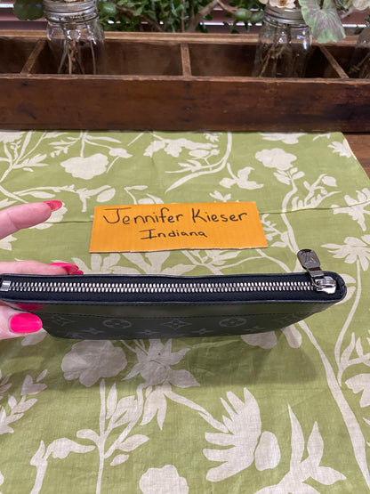 Discovery Pochette in Eclipse