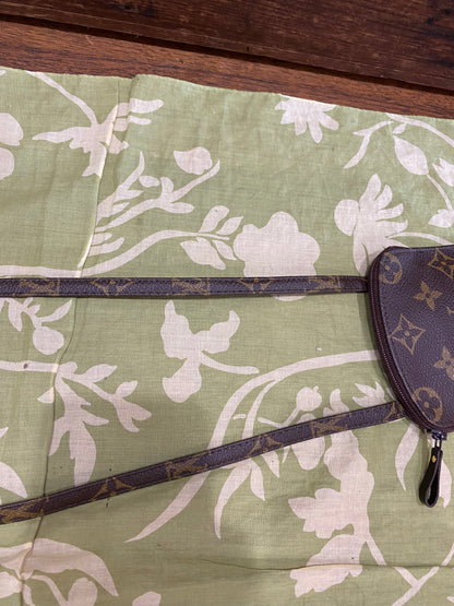 Vintage Pochette Secret Shoulder Bag