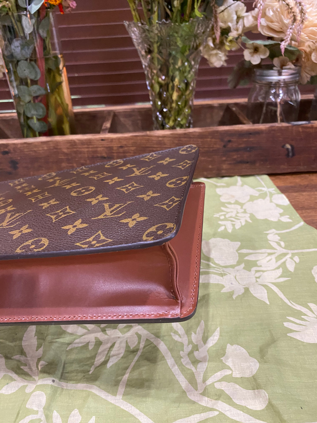 Homme Clutch
