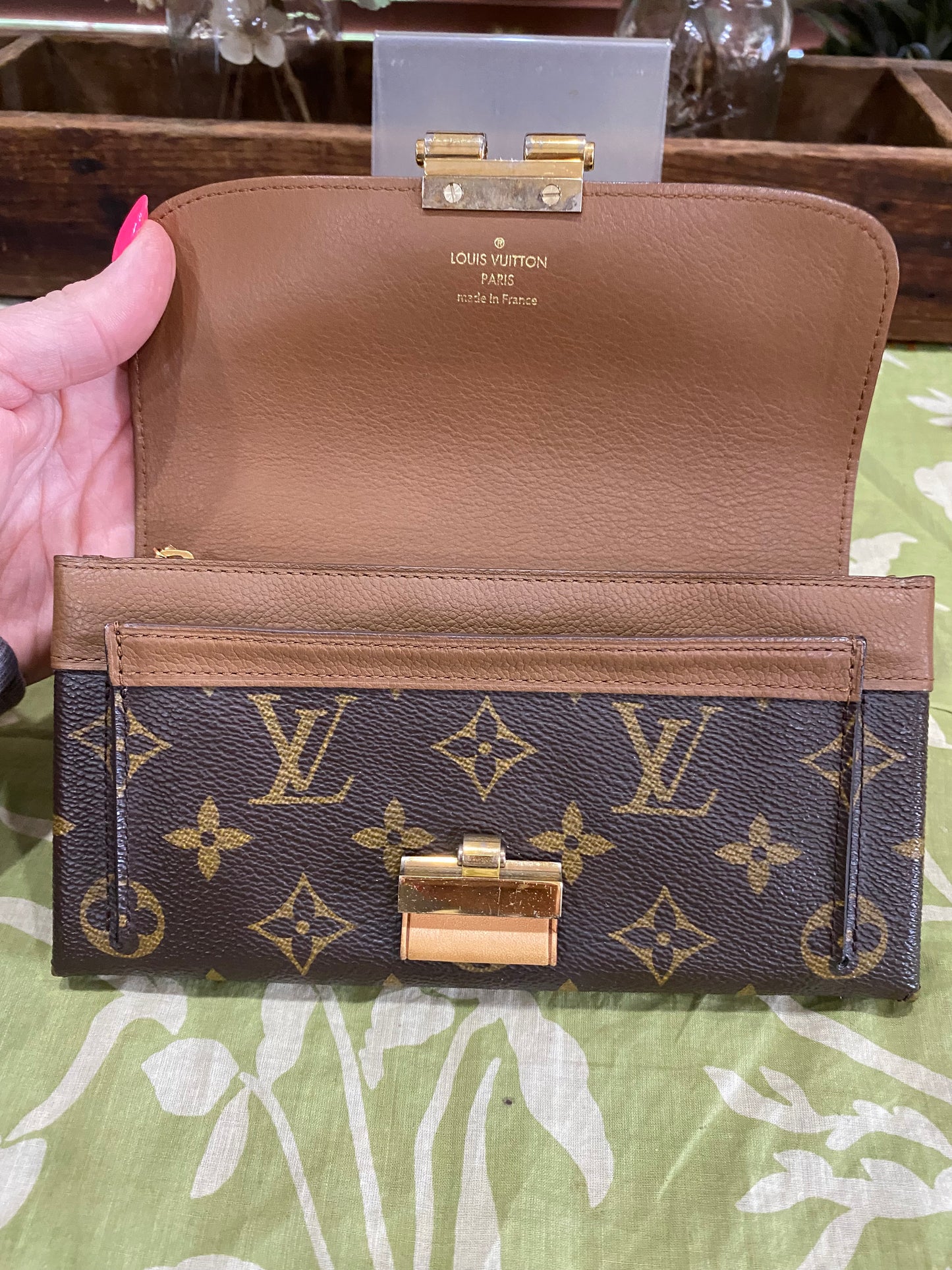Elysee Long Wallet