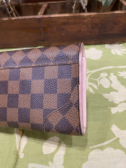 Caissa Wallet in Damier