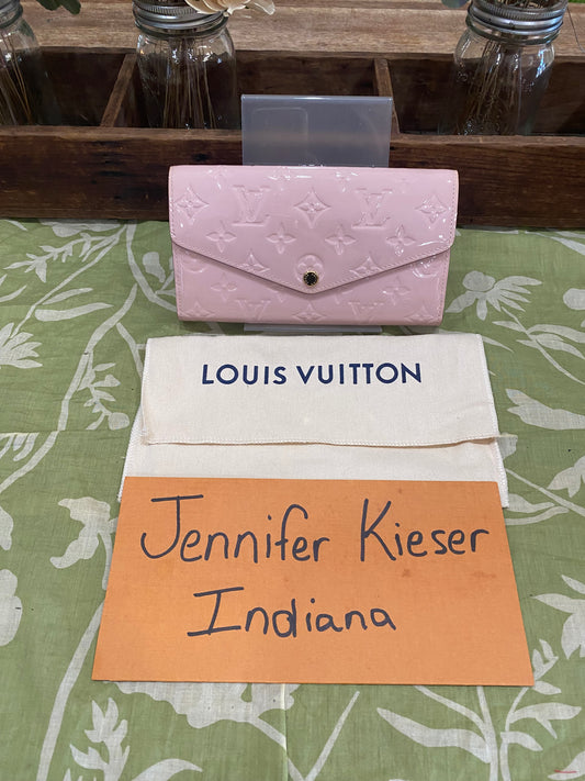Sarah Wallet in Vernis Rose Ballerine